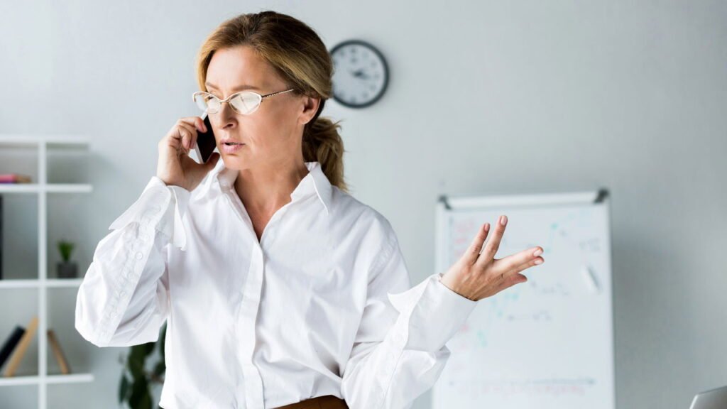 O que significa falar sozinho e em voz alta de acordo com a psicologia?