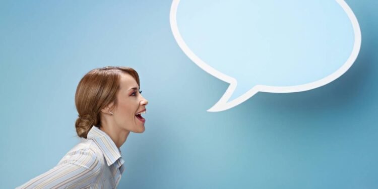 O que significa falar sozinho, segundo a psicologia?