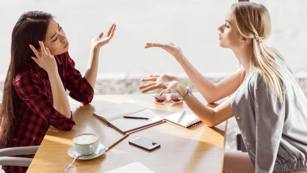 O que significa esquecer conversas importantes, segundo a psicologia