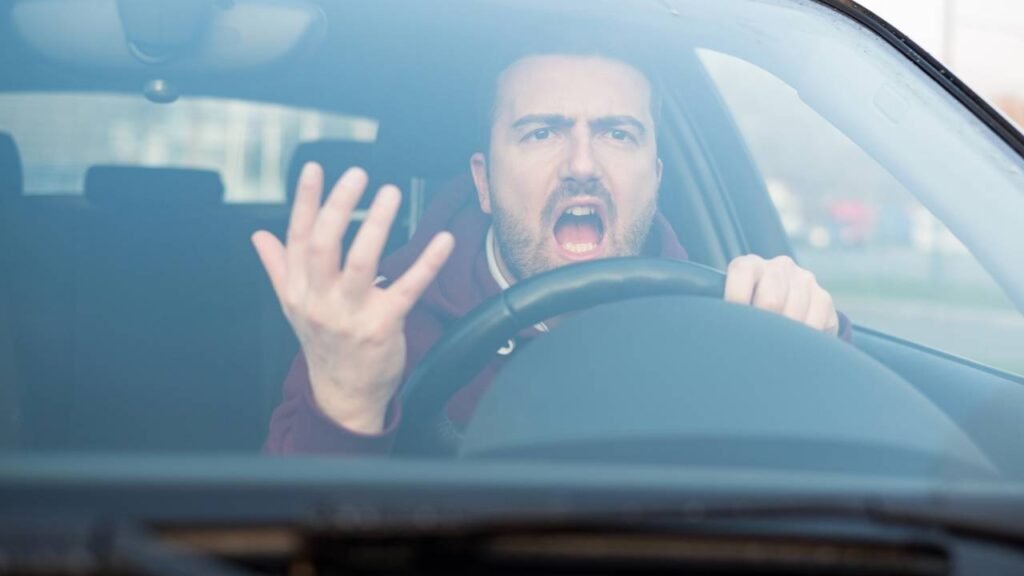 13 sinais de alerta de que alguém é consumido pela negatividade