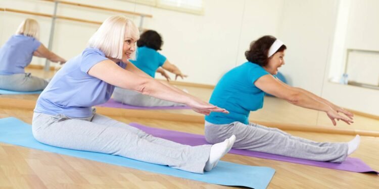 Os melhores exercícios para praticar a partir dos 50 anos e combater a perda muscular