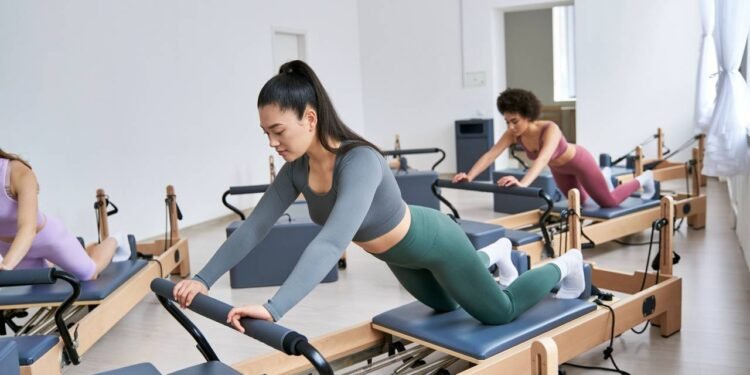 Quantas vezes por semana é recomendado fazer Pilates e por quê