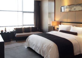 10 itens de quarto de hotel que você nunca deve tocar, de acordo com a equipe de limpeza