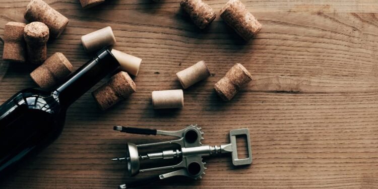 Poucos sabem para que servem as rolhas de vinho e o que escondem