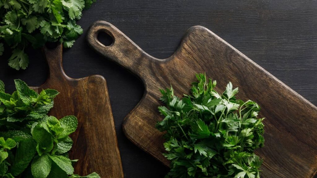 A erva que pode ajudar a eliminar o peso da água e aliviar o inchaço