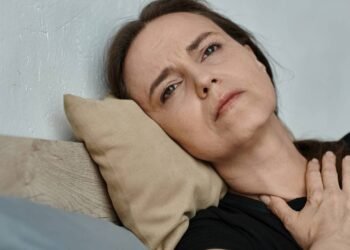 O que você faz errado ao tentar superar alguém que amou