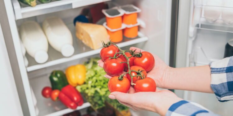 Não é coincidência: por que os tomates ficam enrugados quando armazenados na geladeira