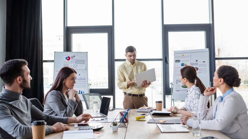 Por que algumas pessoas não cumprimentam seus colegas de trabalho?