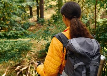 Os alimentos que os aventureiros experientes nunca deixam de levar para trilhas