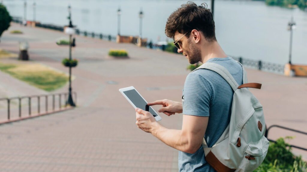 Esses são os sinais de que você é o turista irritante que os moradores locais odeiam