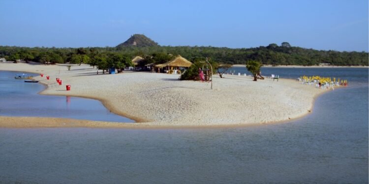 O Caribe perdido na Amazônia com praias de água doce que está chamando a atenção do mundo todo