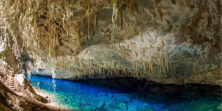 O paraíso escondido no Brasil que encanta com natureza preservada e águas cristalinas