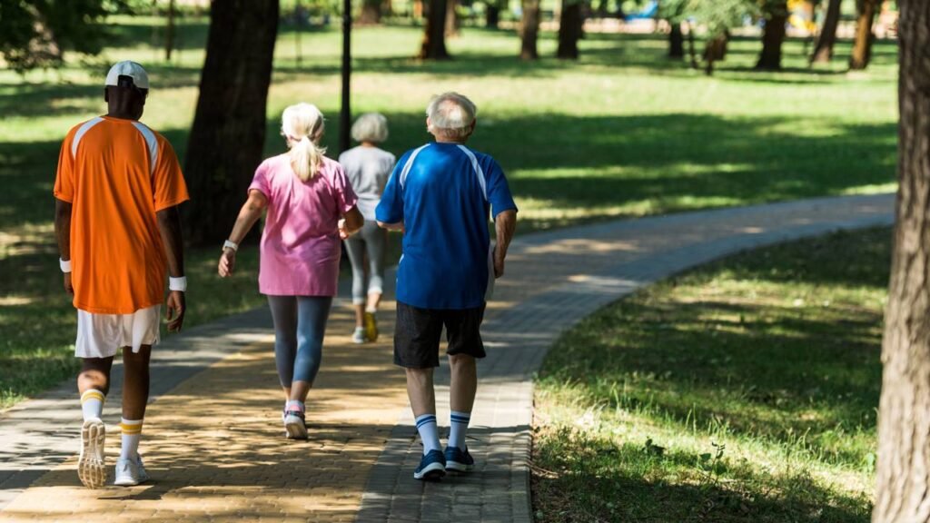 Exercício simples de fazer em qualquer idade pode atrasar o Alzheimer