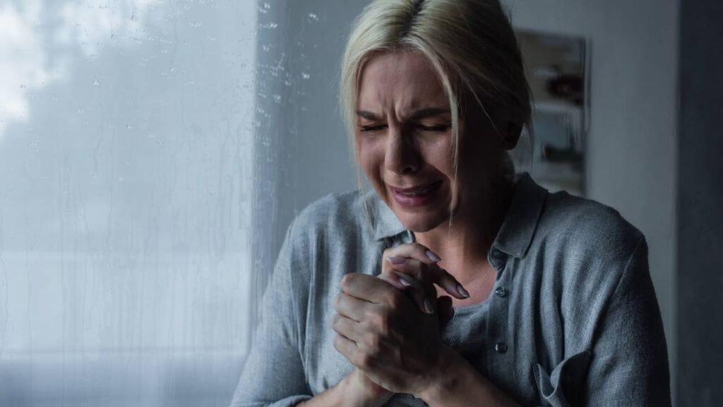 O que significa sempre chorar em brigas, segundo a psicologia