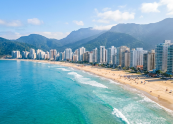 O destino paulista que encanta famílias com praias e qualidade de vida acima da média