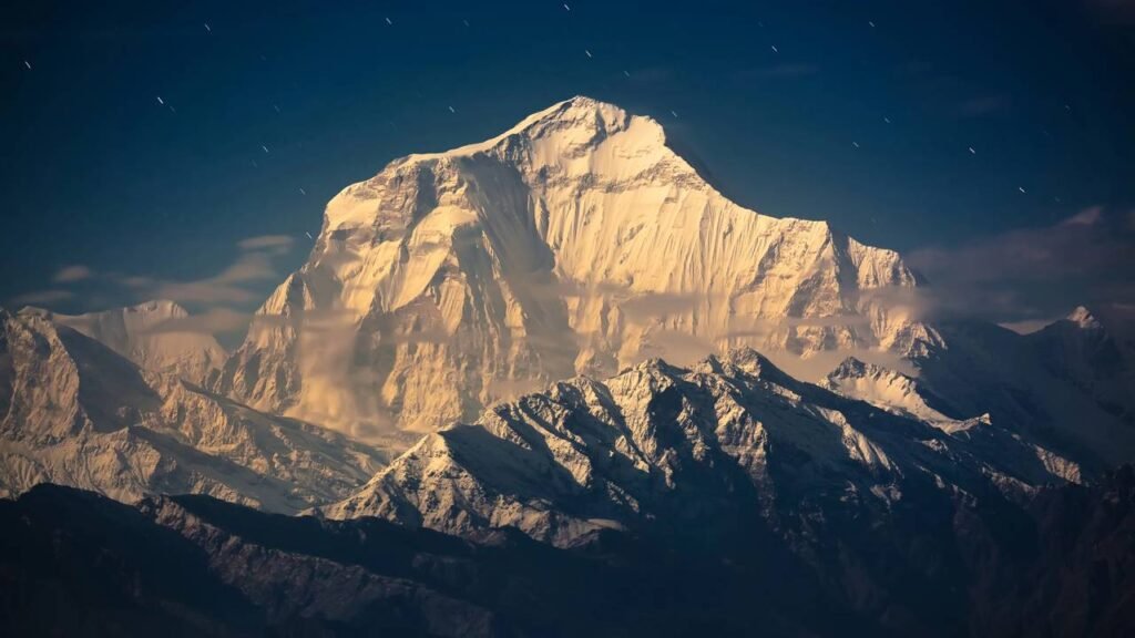 Cinco montanhas que são mais perigosas de escalar do que o Everest