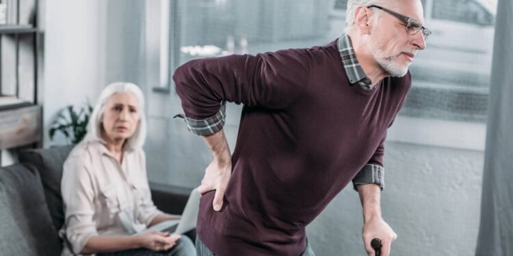 Dores no Corpo - Créditos: depositphotos.com / ArturVerkhovetskiy