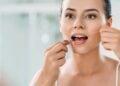 O detalhe oculto do fio dental que muda tudo no seu sorriso