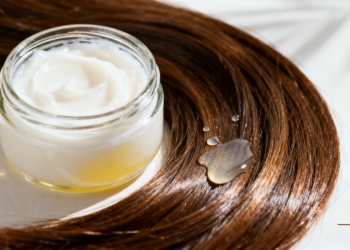 O poderoso ingrediente natural que ajuda a combater cabelos danificados