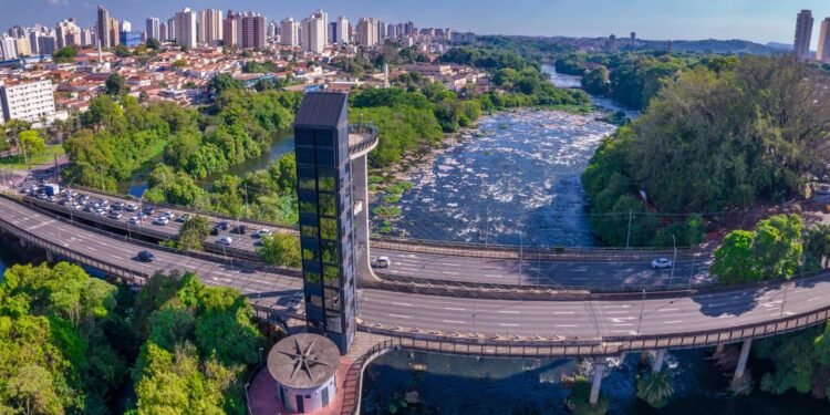 Piracicaba é uma cidade no interior de São Paulo, importante polo agroindustrial e de produção de cana-de-açúcar. // Créditos: depositphotos.com / eearaki@gmail.com