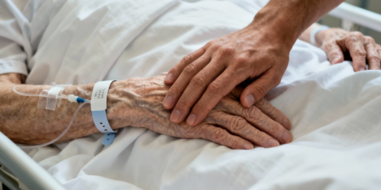 Os 10 maiores arrependimentos que todos sentem antes de partir