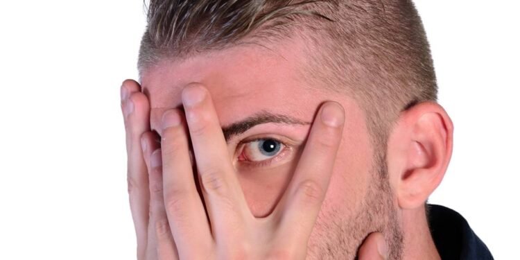 Timidez - Créditos: depositphotos.com / Alex_F