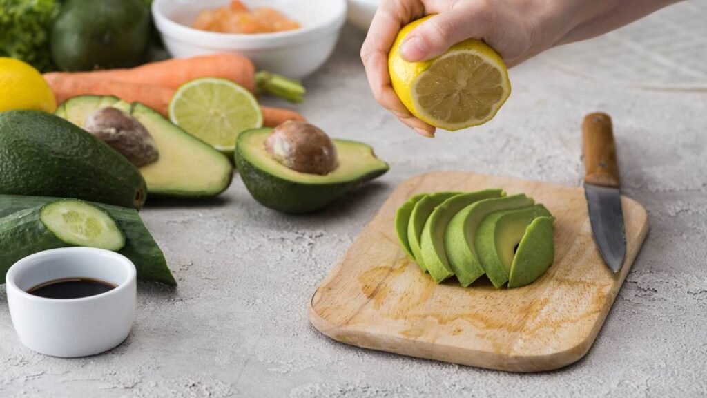 O abacate permanecerá fresco por até 120 dias e sem mofo se você armazená-lo dessa maneira na cozinha