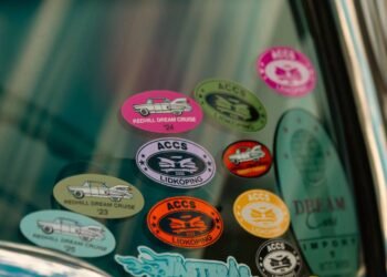 Poucos sabem o truque definitivo para remover adesivos do carro sem deixar marcas