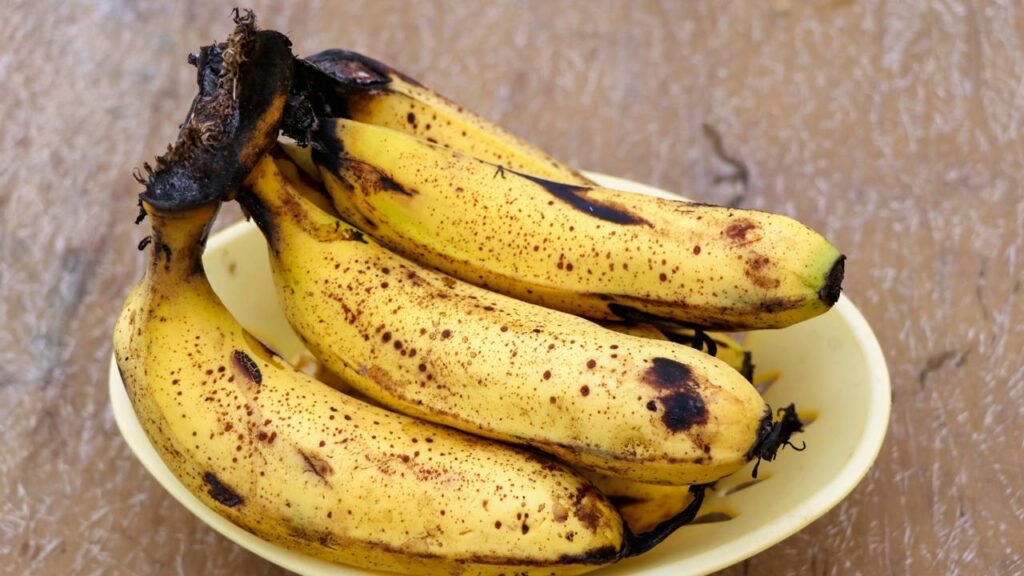 Banana cheia de pintinhas é boa ou está estragada saiba o que olhar antes de comer - Créditos: depositphotos.com / Deepkcreation