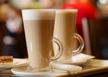 O que significa gostar de beber muito café com leite?