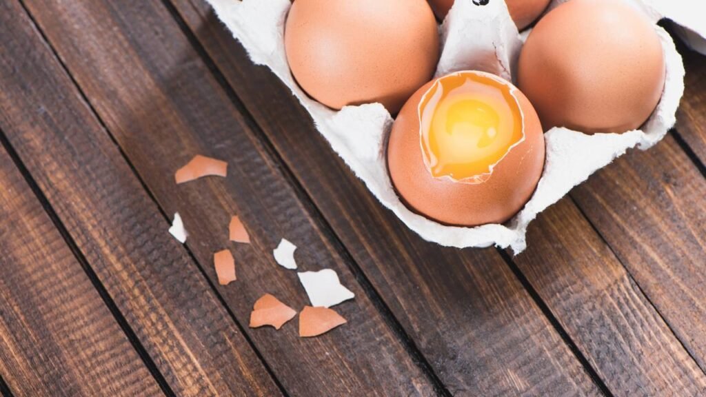 O truque para descascar ovos cozidos sem quebrá-los