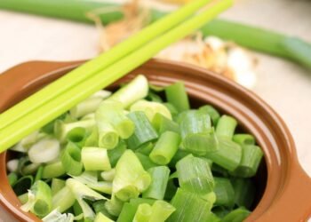 A planta verde aromática que equilibra colesterol e fortalece o corpo