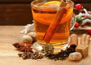 O chá que virou o queridinho das pessoas com digestão lenta e inchaço