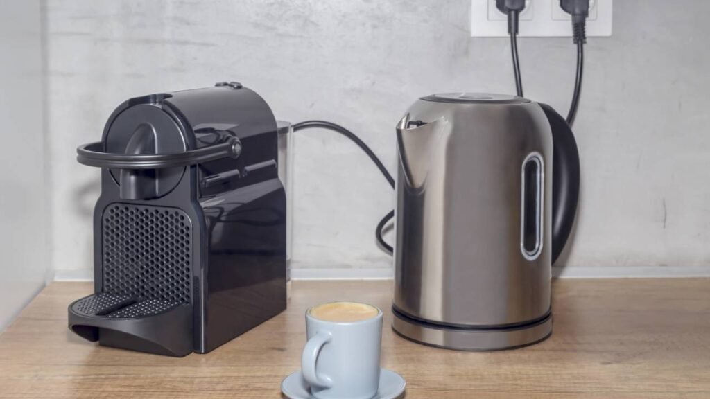 Poucos sabem o aparelho que você tem que desconectar da tomada depois de usá-lo