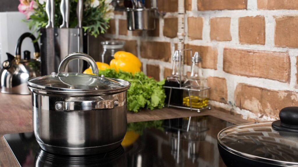 5 maus hábitos desencadeiam energia negativa na cozinha, segundo o Feng Shui