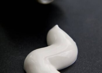 Por que trocar o creme dental por um vegano?