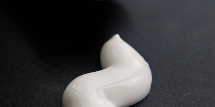 Creme Dental - Créditos: depositphotos.com / Angel_a