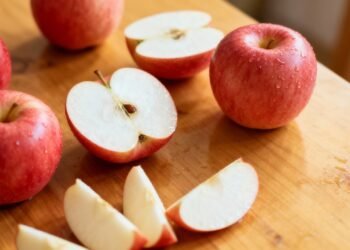 A fruta crocante que ajuda a cuidar do coração e fortalece a digestão