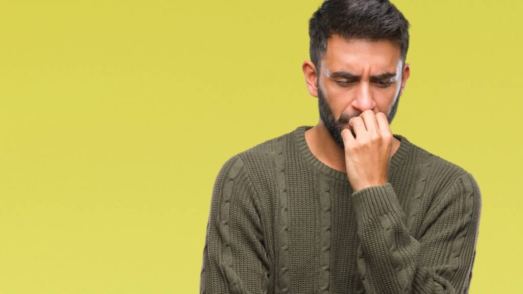 O que significa andar olhando para baixo, conforme a psicologia