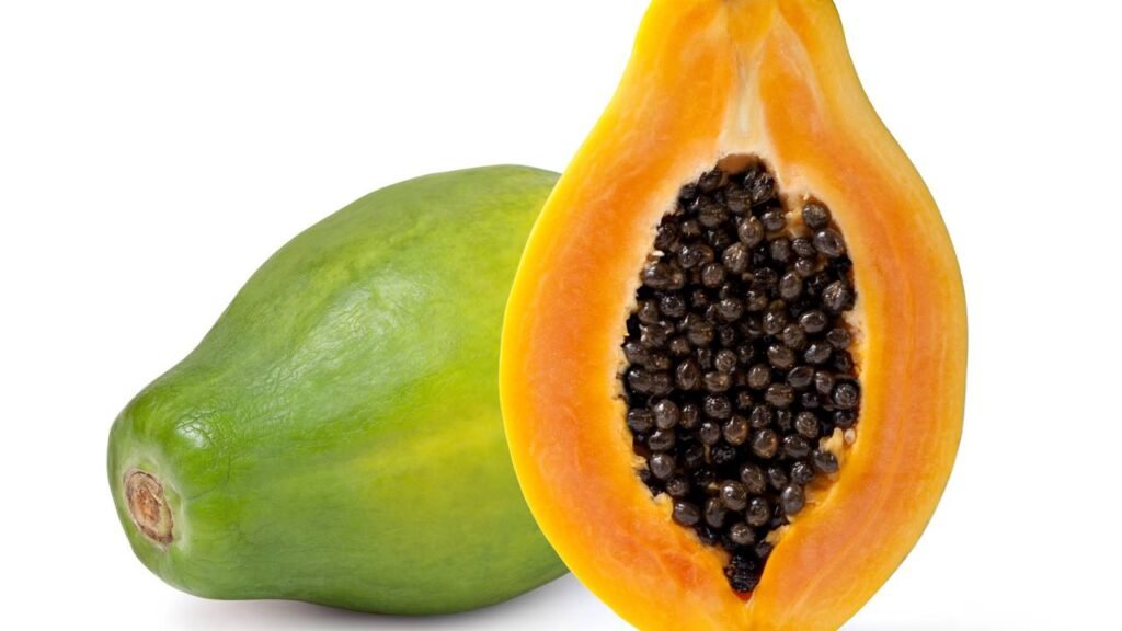 Quantas sementes de mamão comer para “regenerar” o fígado e como plantar a fruta em casa?