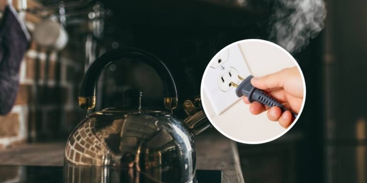 Poucos sabem o aparelho que você tem que desconectar da tomada depois de usá-lo