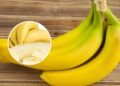 As bananas permanecerão frescas por 26 dias sem ficarem marrons se você armazená-las dessa maneira na cozinha
