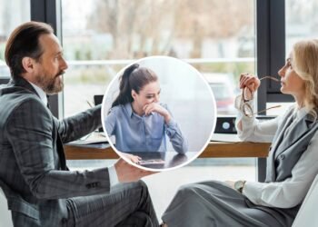 Repetir essas 3 frases cotidianas pode enfraquecer sua imagem, de acordo com um especialista em comunicação