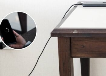 Por que você não deveria carregar o celular durante a noite, e quando é o melhor horário para fazer