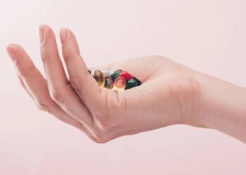 Os suplementos que toda mulher com mais de 40 anos deve tomar para manter energia e bem-estar