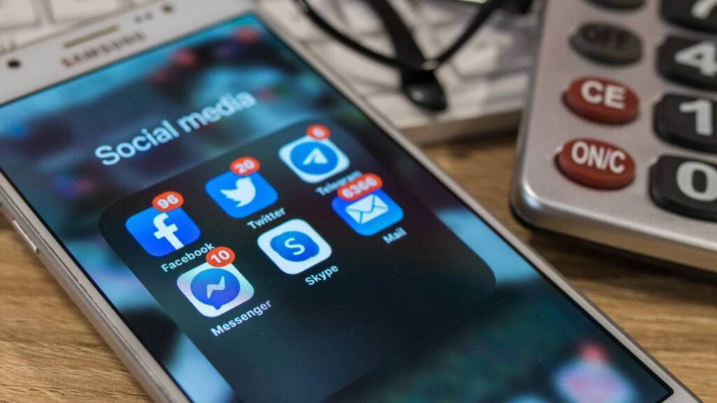 O que significa ter sempre o celular no silencioso, segundo a psicologia