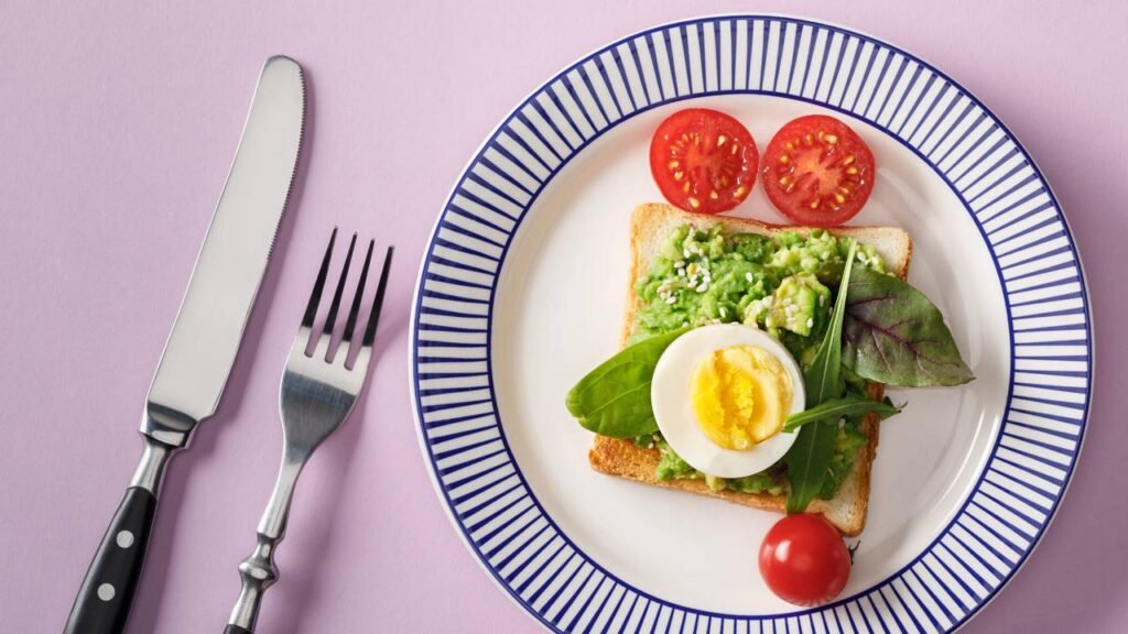 É possível emagrecer somente com a dieta do ovo?