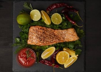 Os 5 alimentos que protegem o cérebro e ajudam na memória ao envelhecer