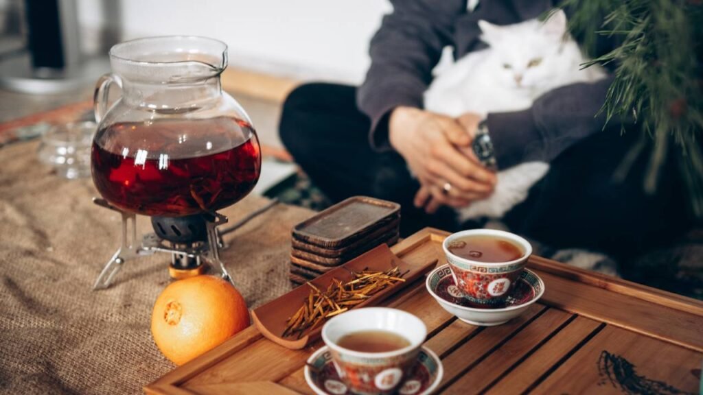 Esse é o melhor chá para ajudar na hipertensão, segundo especialistas