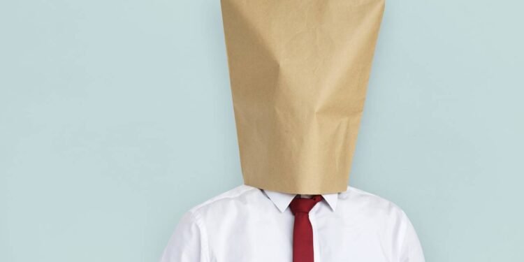 O que significa sentir medo de puxar conversa?